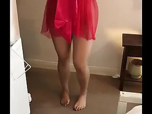 Indian girl gets naughty and dances seductively in a recent video.