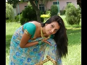 Hilarious Telugu phone call leads to messy oral action and snotty climax in boothu.
