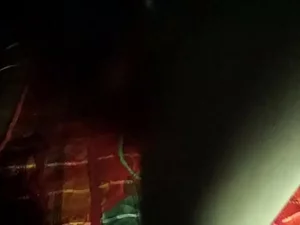 デシのおばさんのフェイク・マ・バビジャは、バレンタインデーを祝って官能的な外陰部マッサージを渇望しています。カルナタカのセックスビデオに参加して、究極の快楽を楽しんでください。