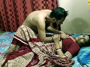 ¡Compañía india de cuerpo supremo y mamá bhabhi hardcore se abstiene de su amigo de fasten! ¡Audio hindi inconfundible!