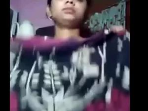 Show de webcam tabu da tia Desi - erótico e intenso.